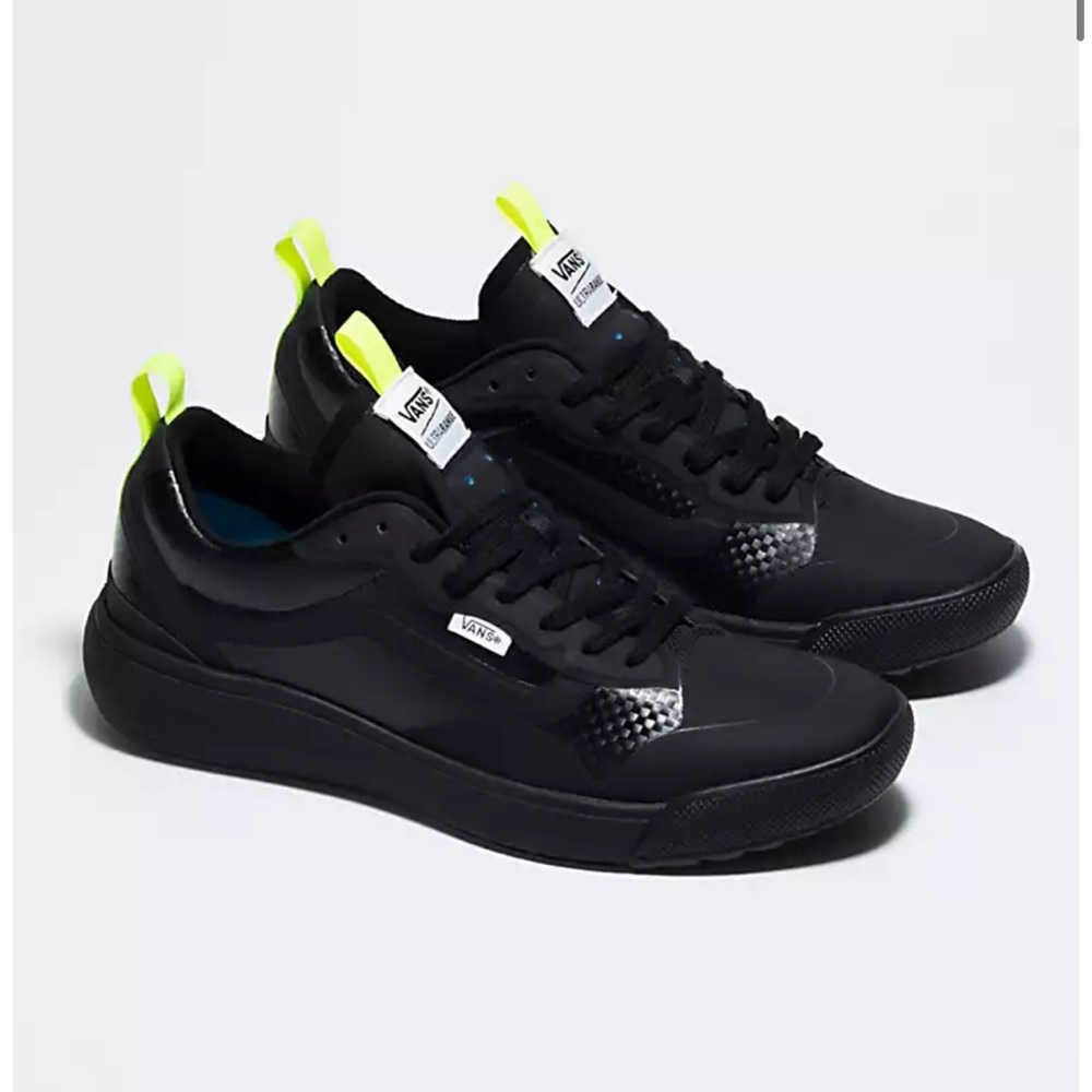 VANS Customs Carbon Fiber UltraRange EXO